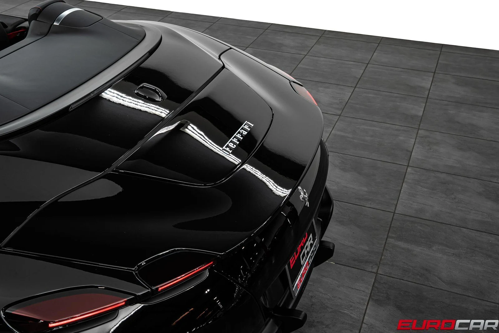 2026 Ferrari Roma Spider, 20/20