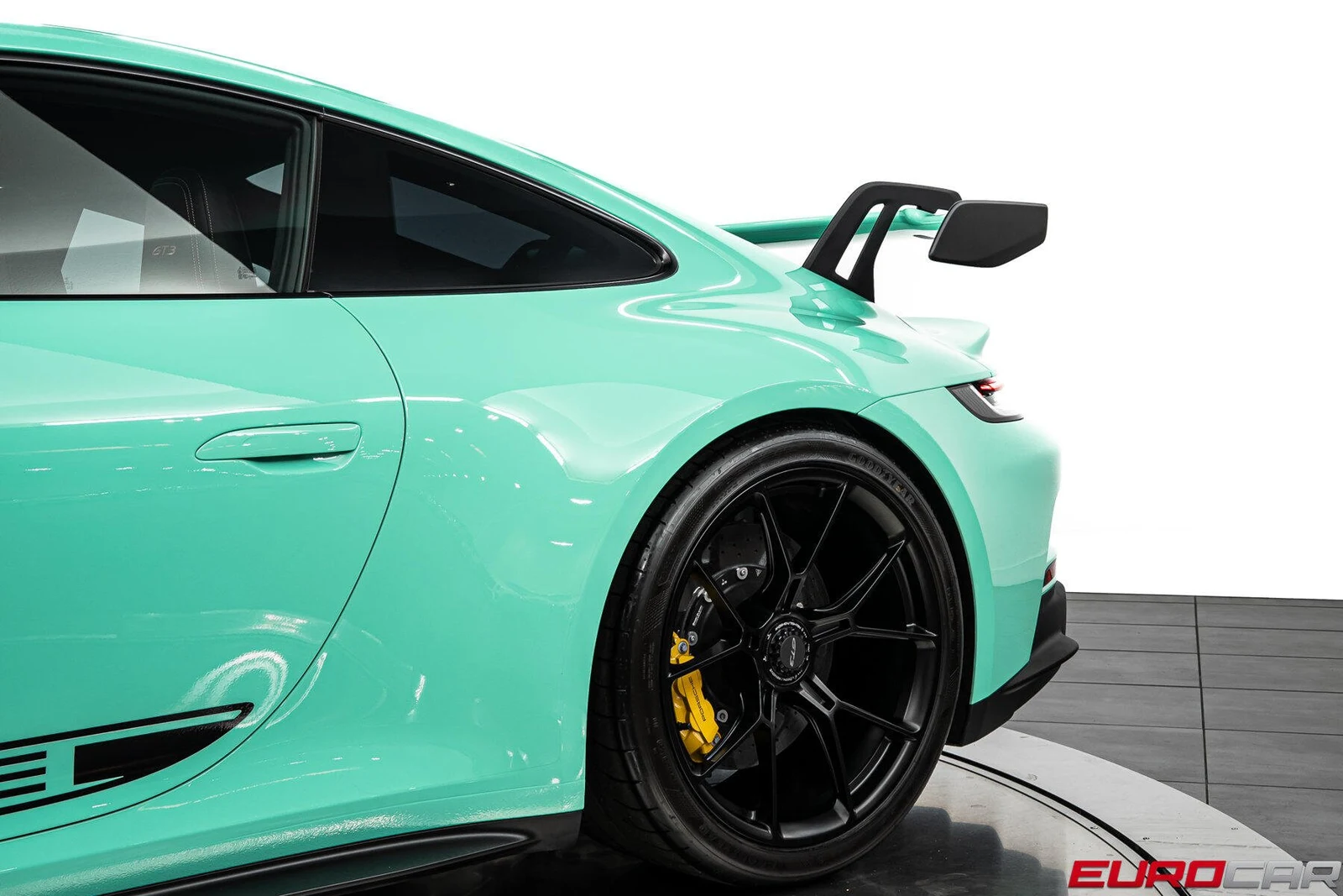 2022 Porsche 911 (992.1) GT3, 17/20