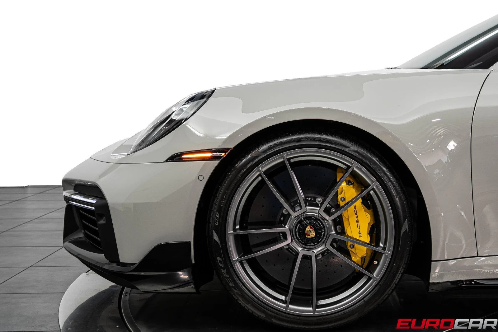 2023 Porsche 911 (992.1) Turbo S Cabriolet, 17/20