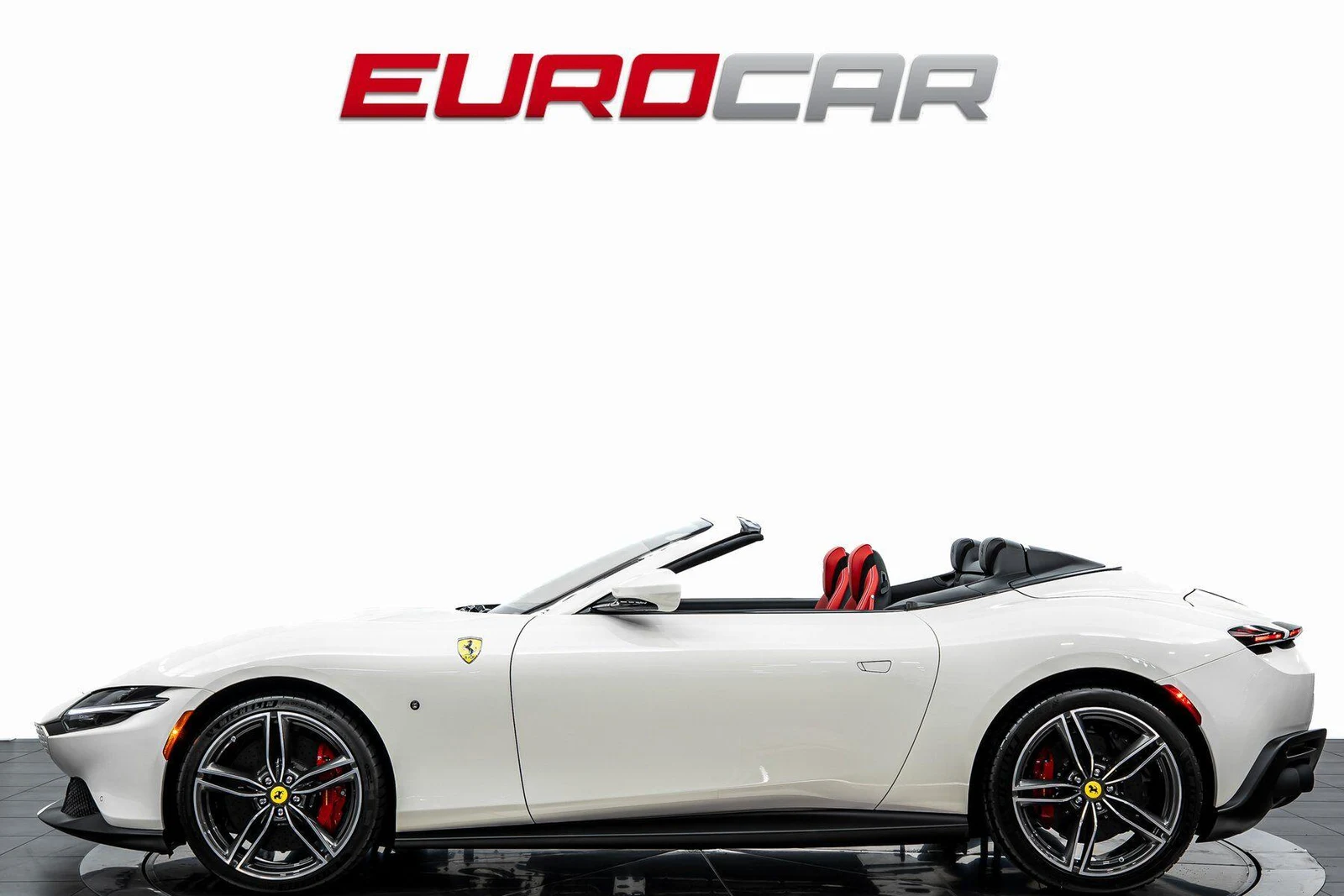 2025 Ferrari Roma Spider, 2/20