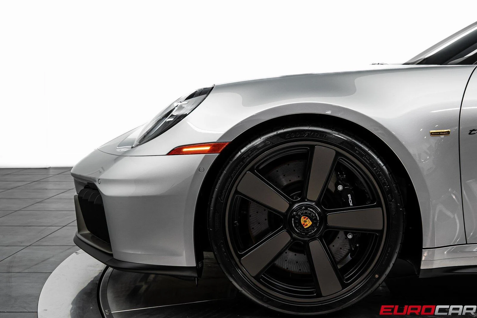 2026 Porsche 911 (992.2) Spirit 70, 17/20
