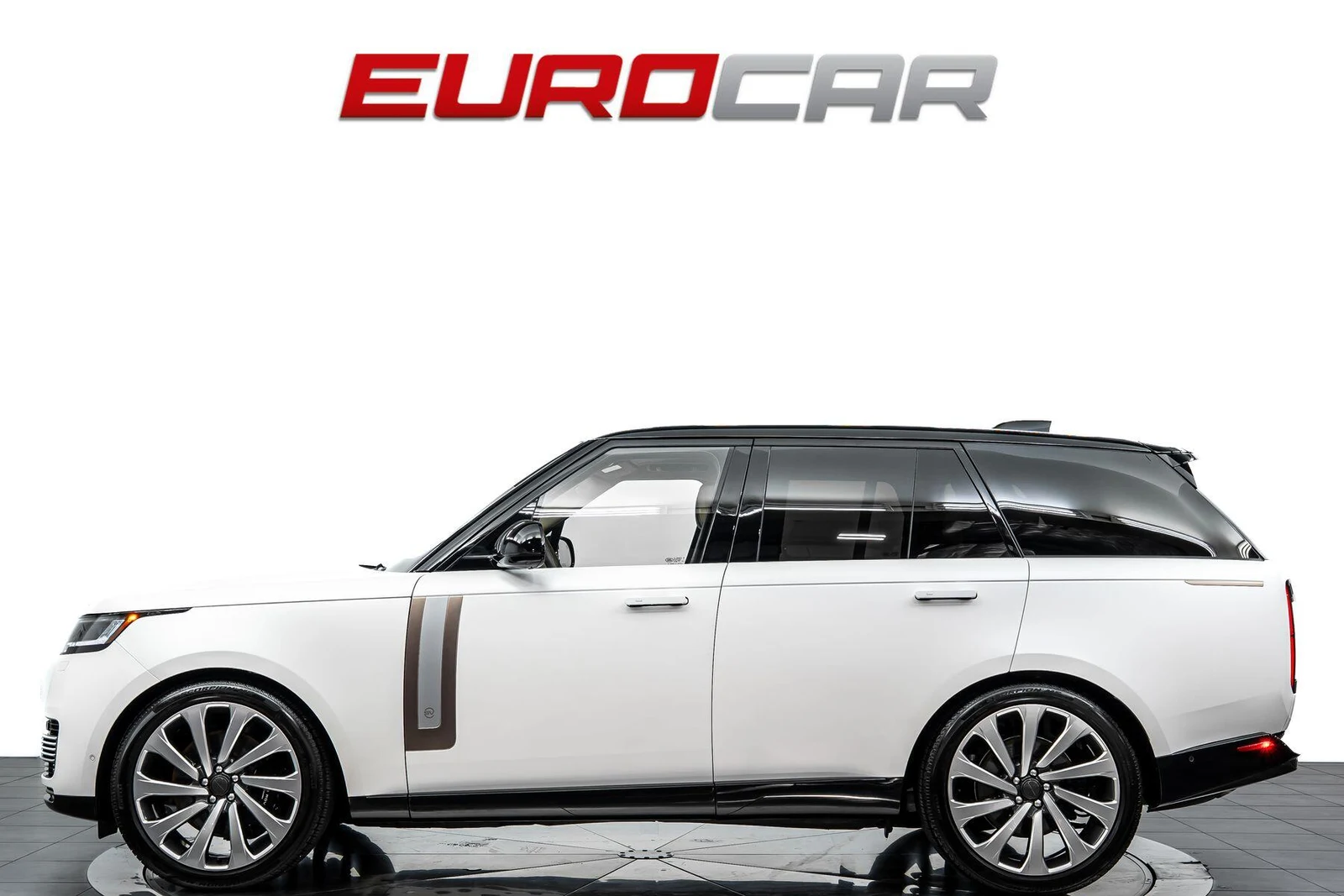 2026 Land Rover Range Rover SV (L460), 2/20