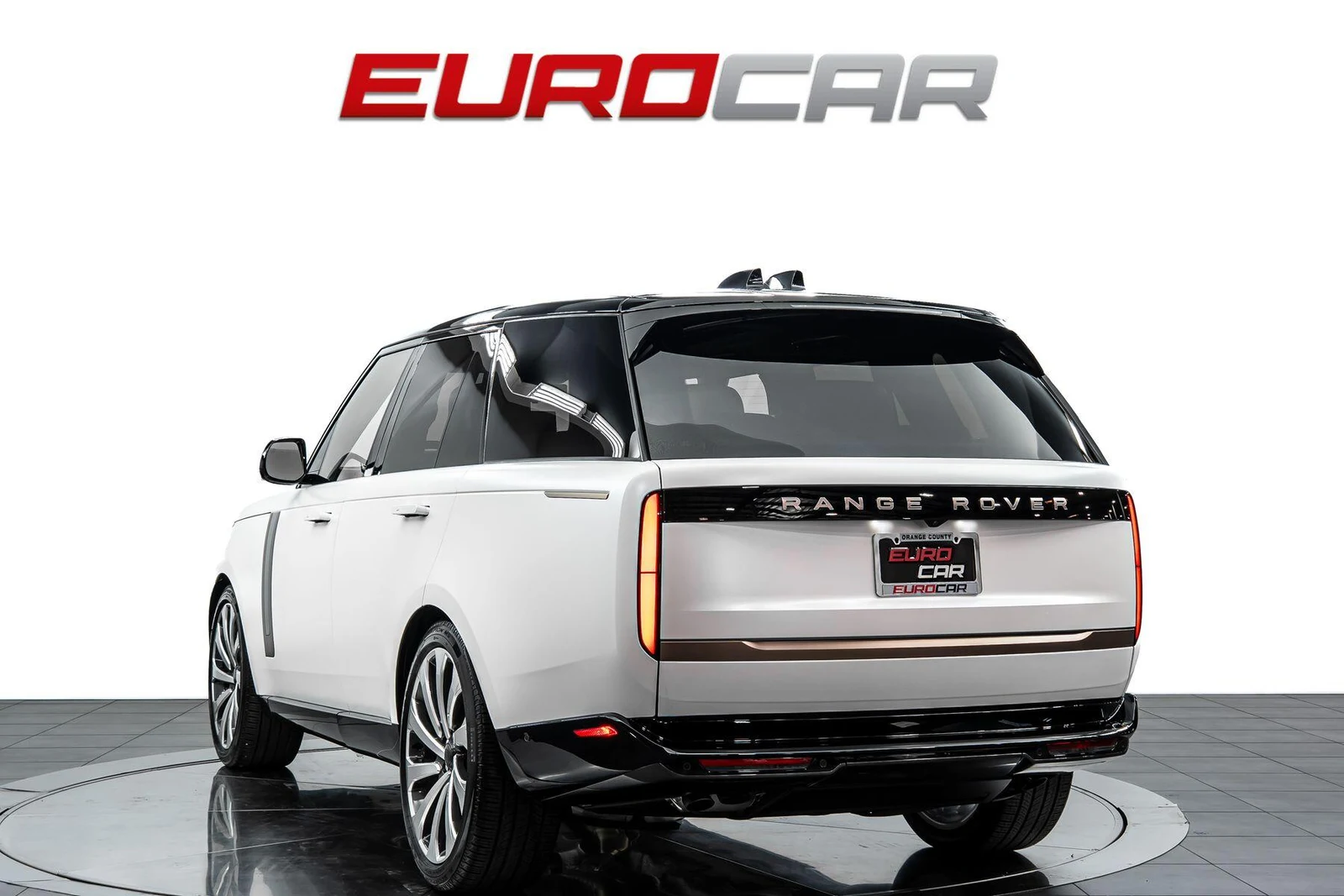 2026 Land Rover Range Rover SV (L460), 3/20