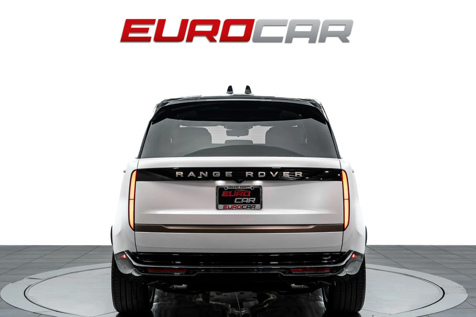 2026 Land Rover Range Rover SV (L460), 4/20