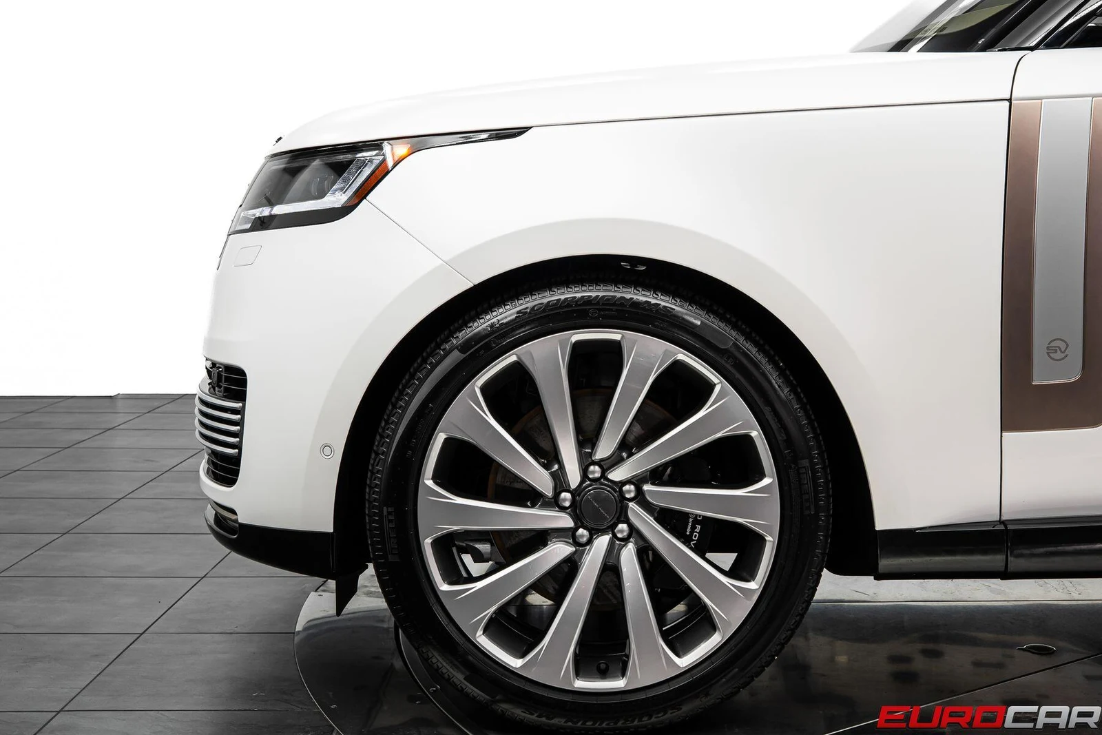 2026 Land Rover Range Rover SV (L460), 13/20