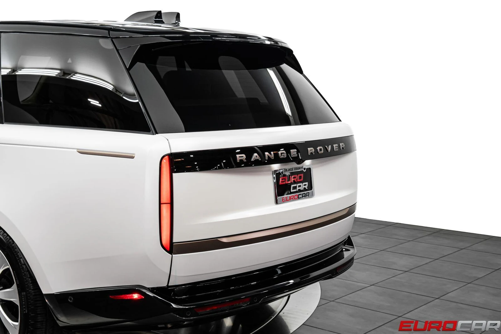 2026 Land Rover Range Rover SV (L460), 16/20