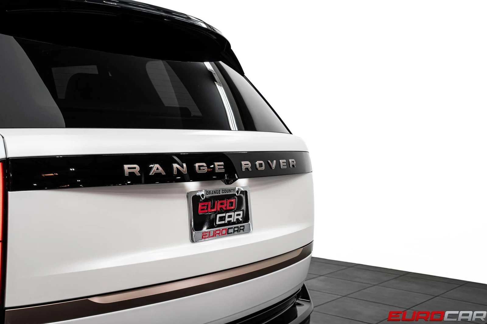 2026 Land Rover Range Rover SV (L460), 19/20