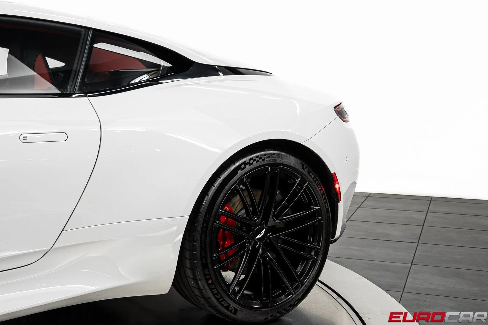 2024 Aston Martin DB12, 13/20