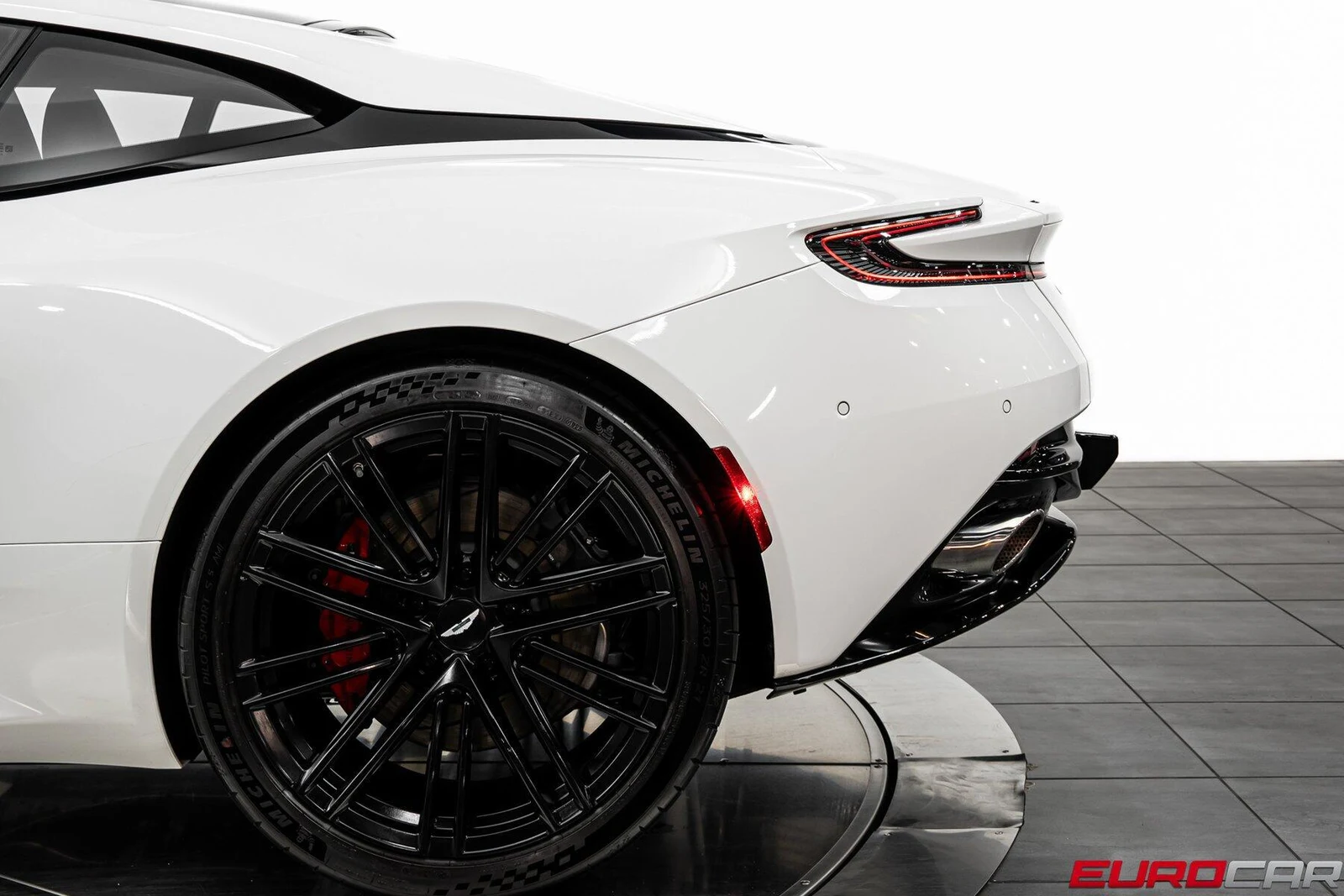 2024 Aston Martin DB12, 14/20