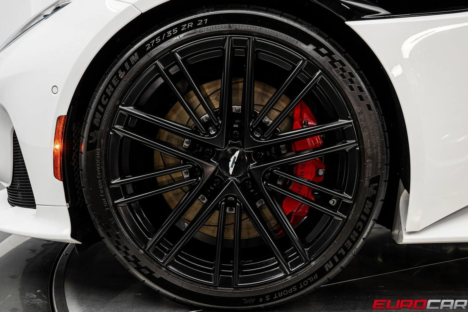 2024 Aston Martin DB12, 19/20