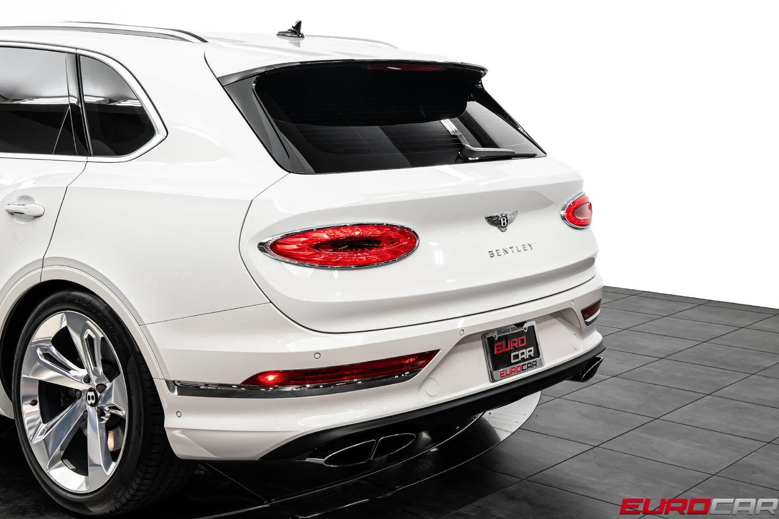 2024 Bentley Bentayga V8, 15/20