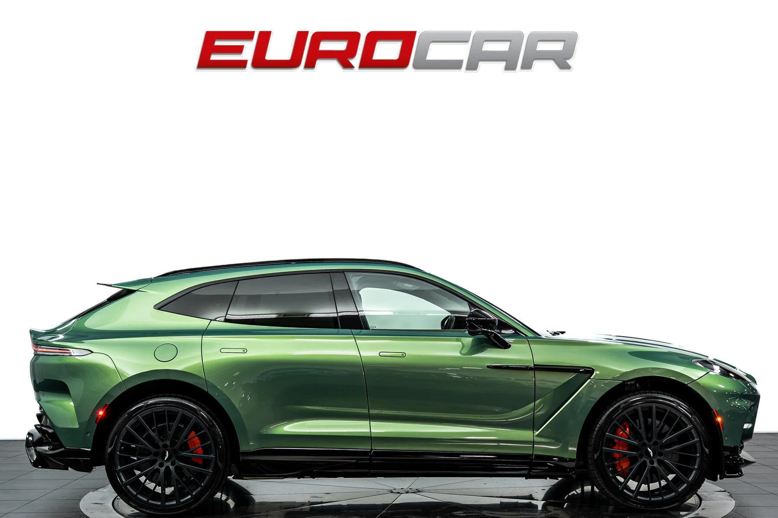 2023 Aston Martin DBX707, 6/20