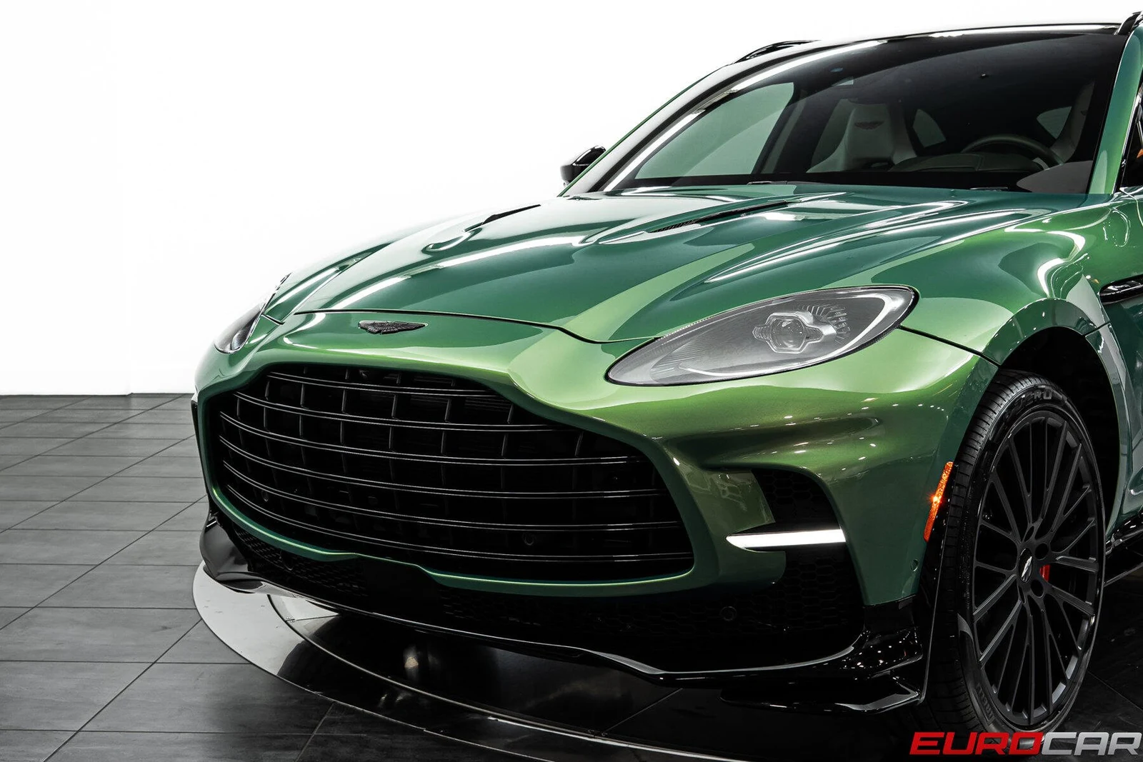 2023 Aston Martin DBX707, 12/20