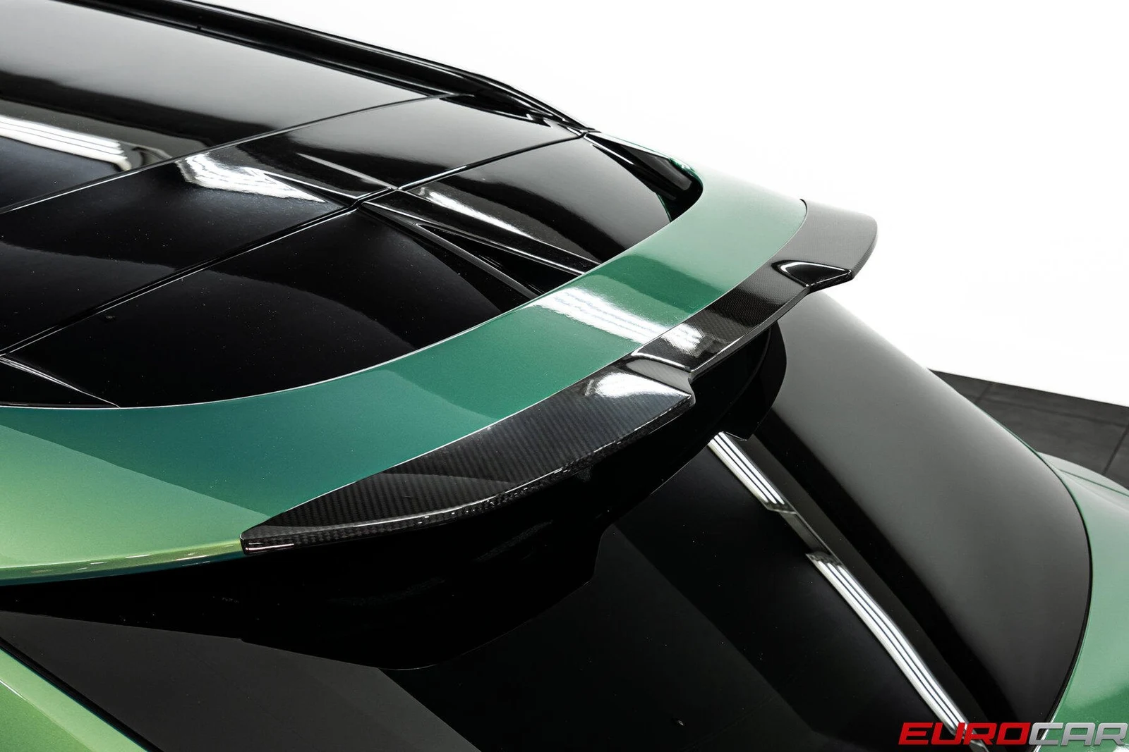 2023 Aston Martin DBX707, 17/20