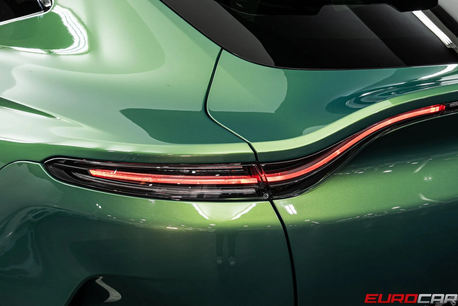 2023 Aston Martin DBX707, 18/20