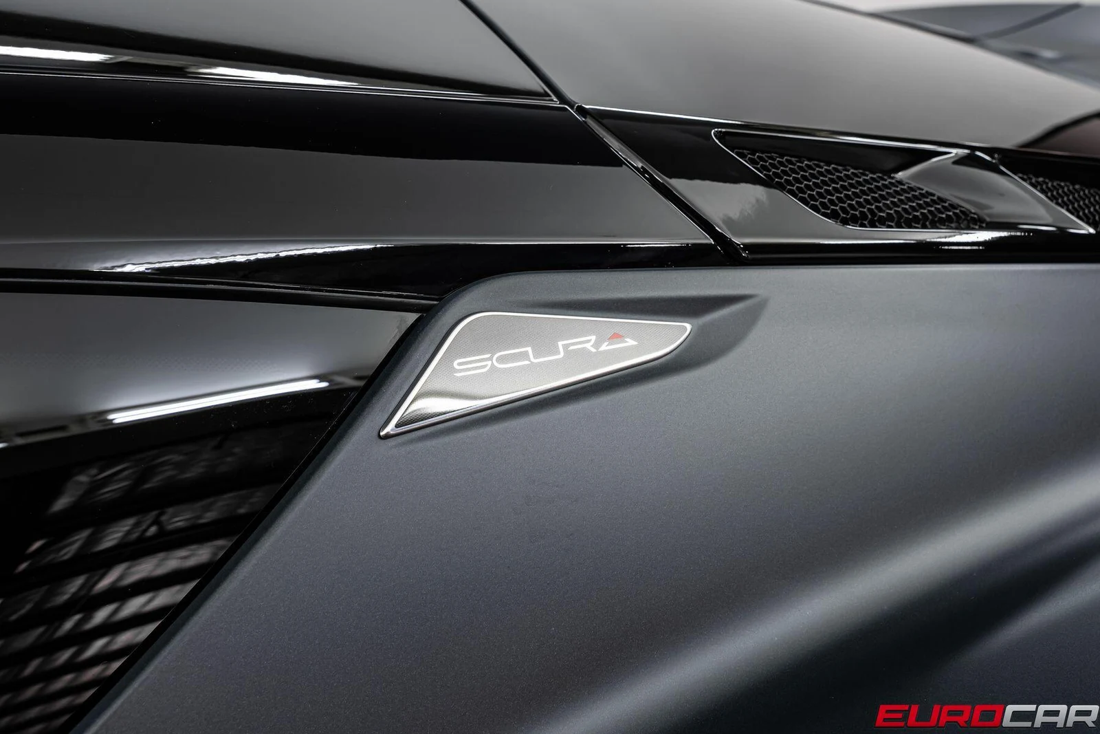 2026 Lotus Emira V6 SE Scura, 14/20