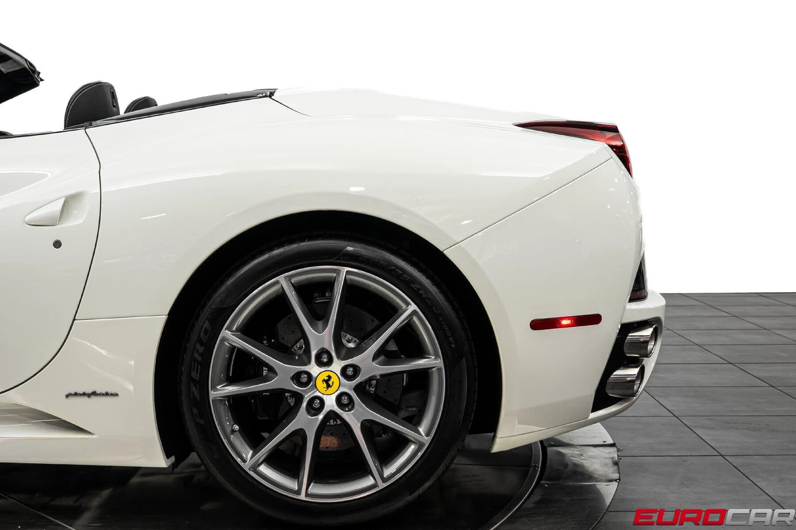 2013 Ferrari California, 17/20
