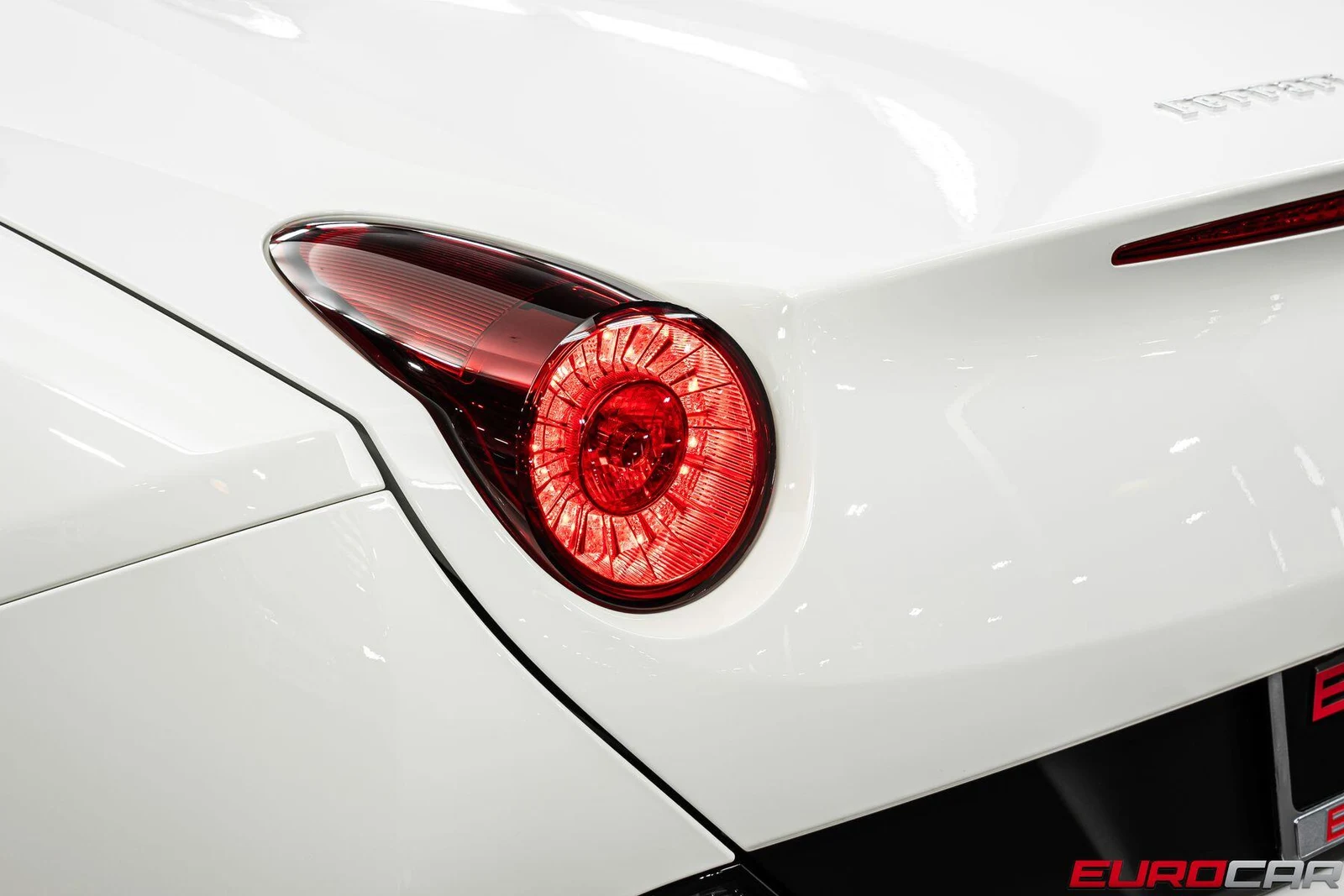 2013 Ferrari California, 19/20