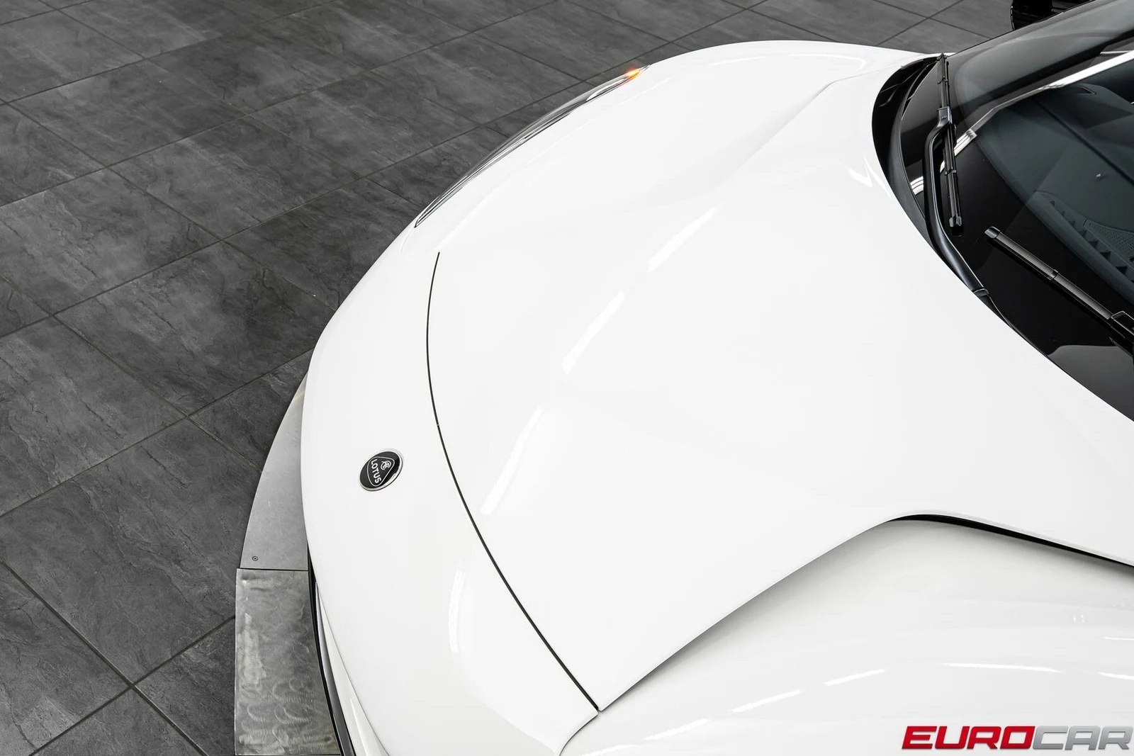 2026 Lotus Emira V6 SE, 9/20