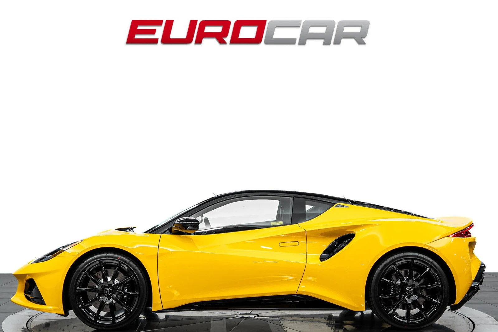 2026 Lotus Emira V6 SE, 2/20