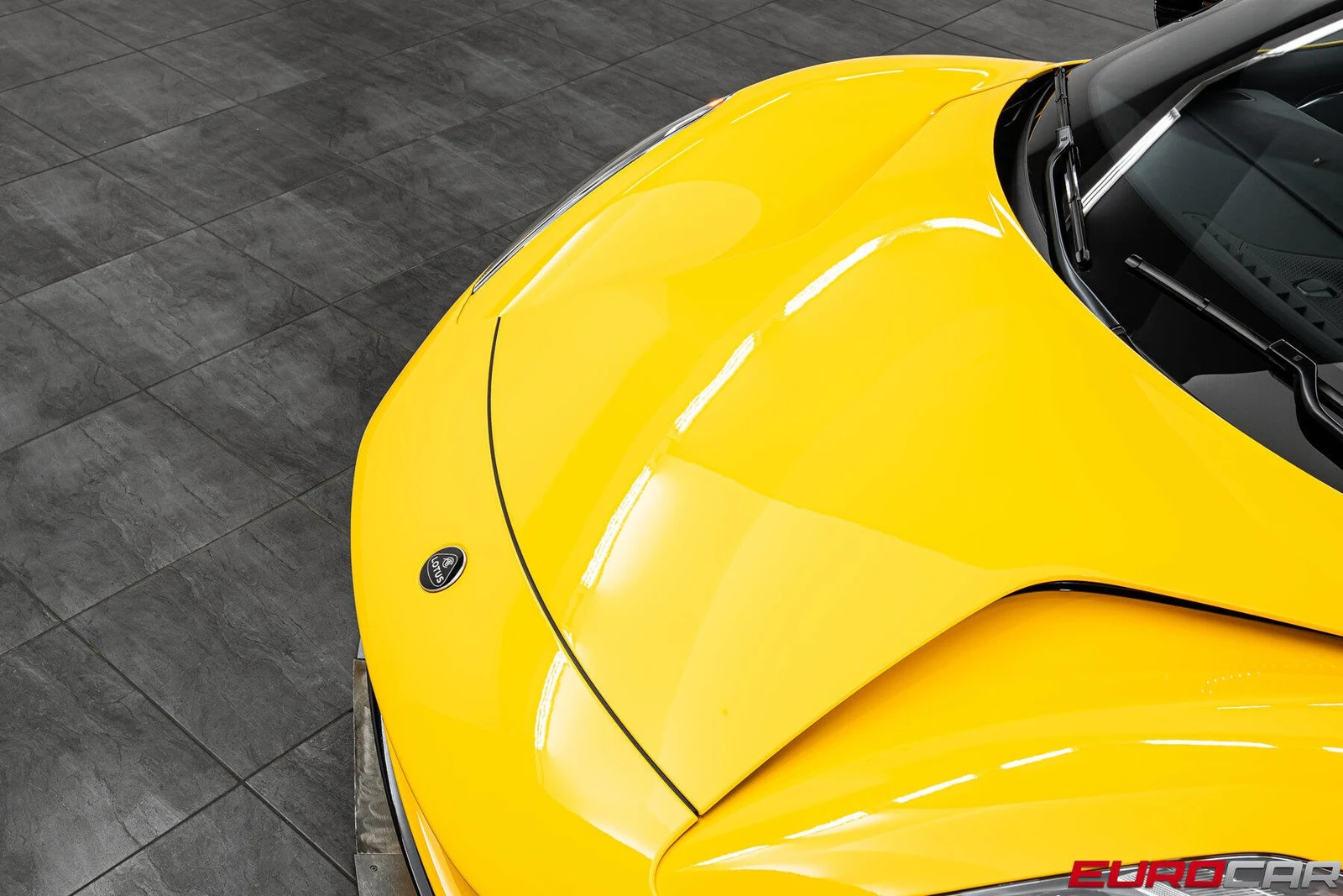 2026 Lotus Emira V6 SE, 9/20