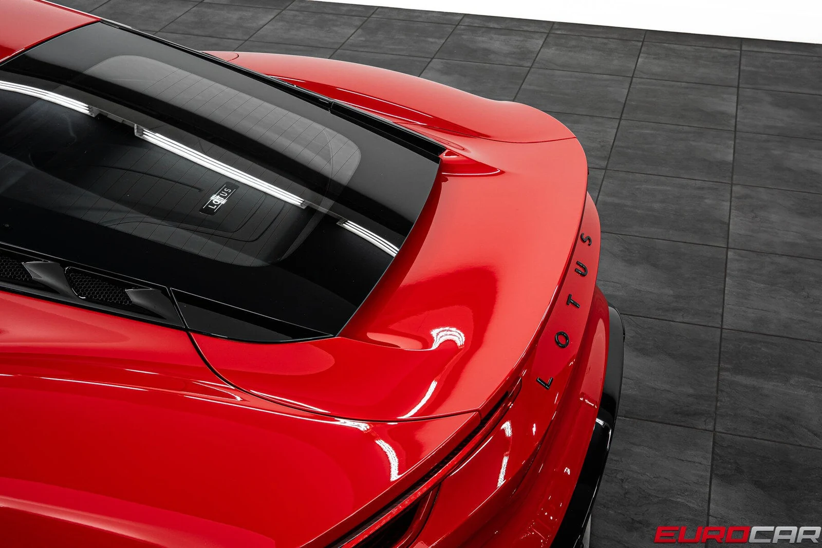 2026 Lotus Emira Turbo SE, 15/20