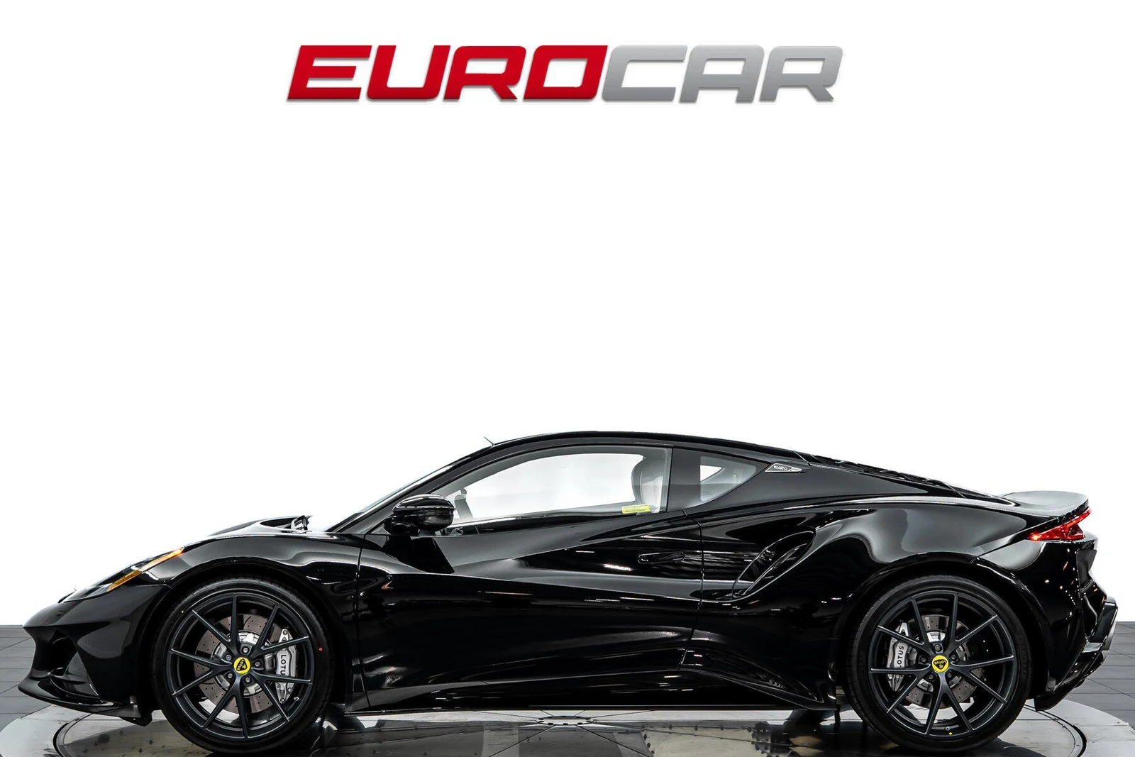 2026 Lotus Emira Turbo SE, 2/20