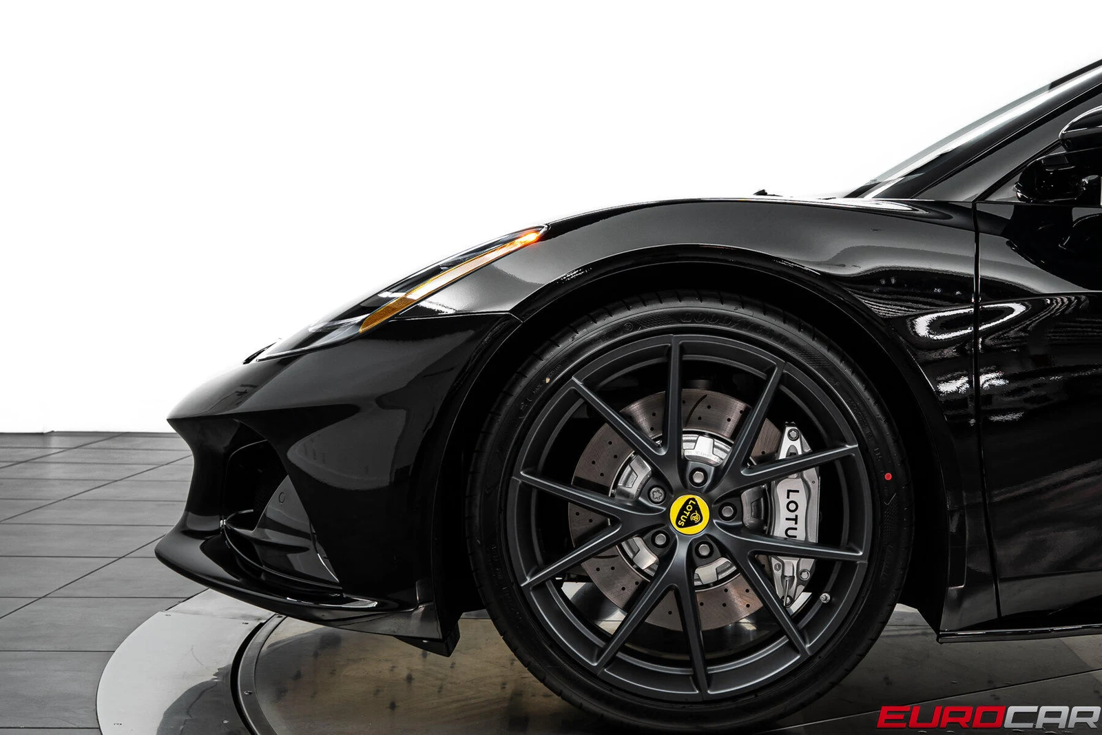 2026 Lotus Emira Turbo SE, 13/20