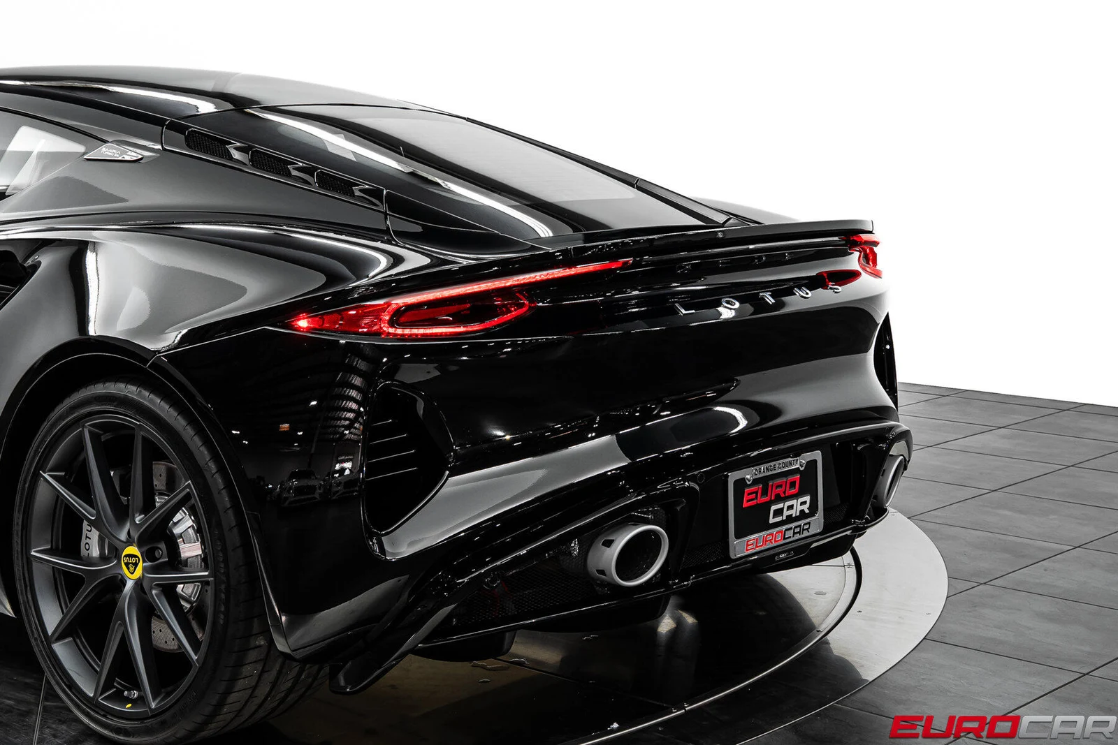 2026 Lotus Emira Turbo SE, 17/20