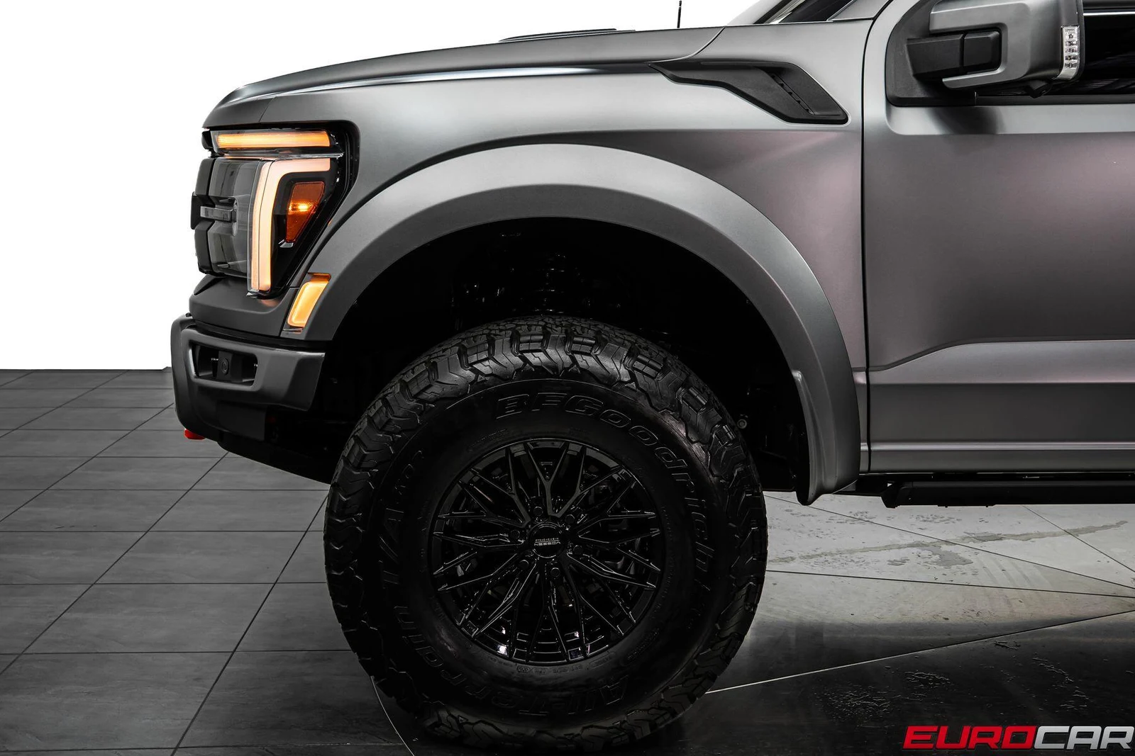2025 Ford F-150 Raptor R, 17/20