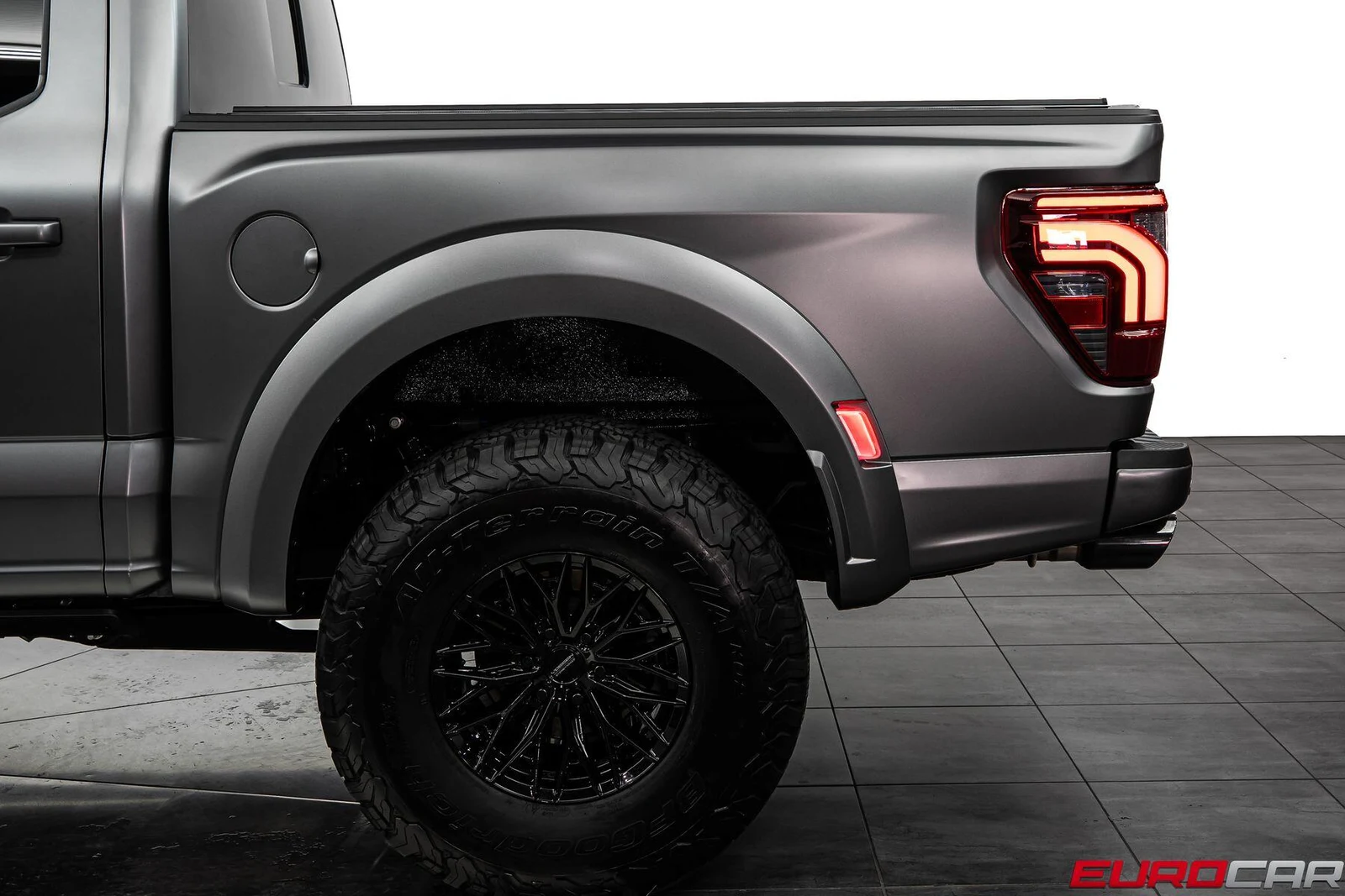 2025 Ford F-150 Raptor R, 20/20