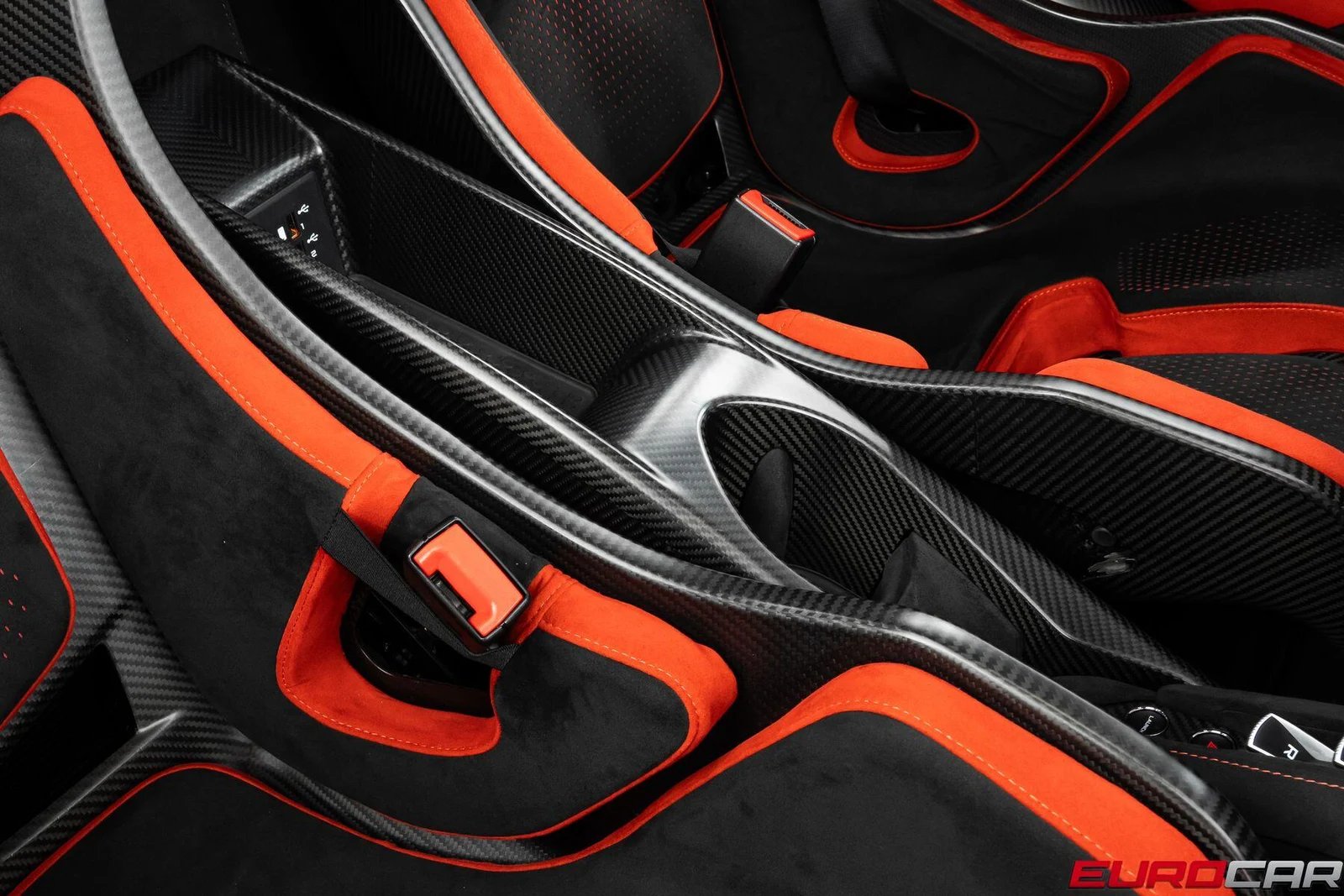 2021 McLaren 765LT, 26/30