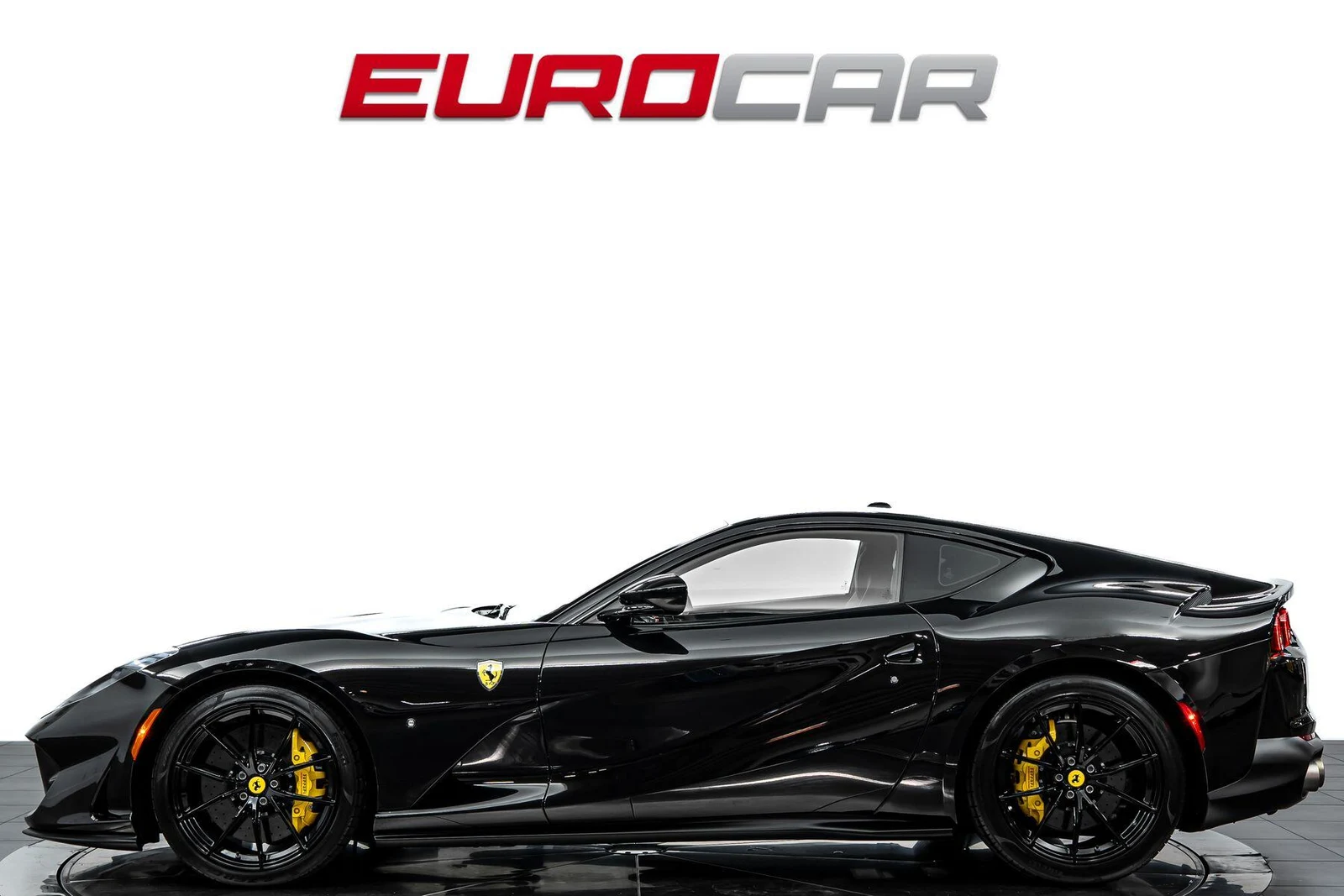 2020 Ferrari 812 Superfast, 2/30