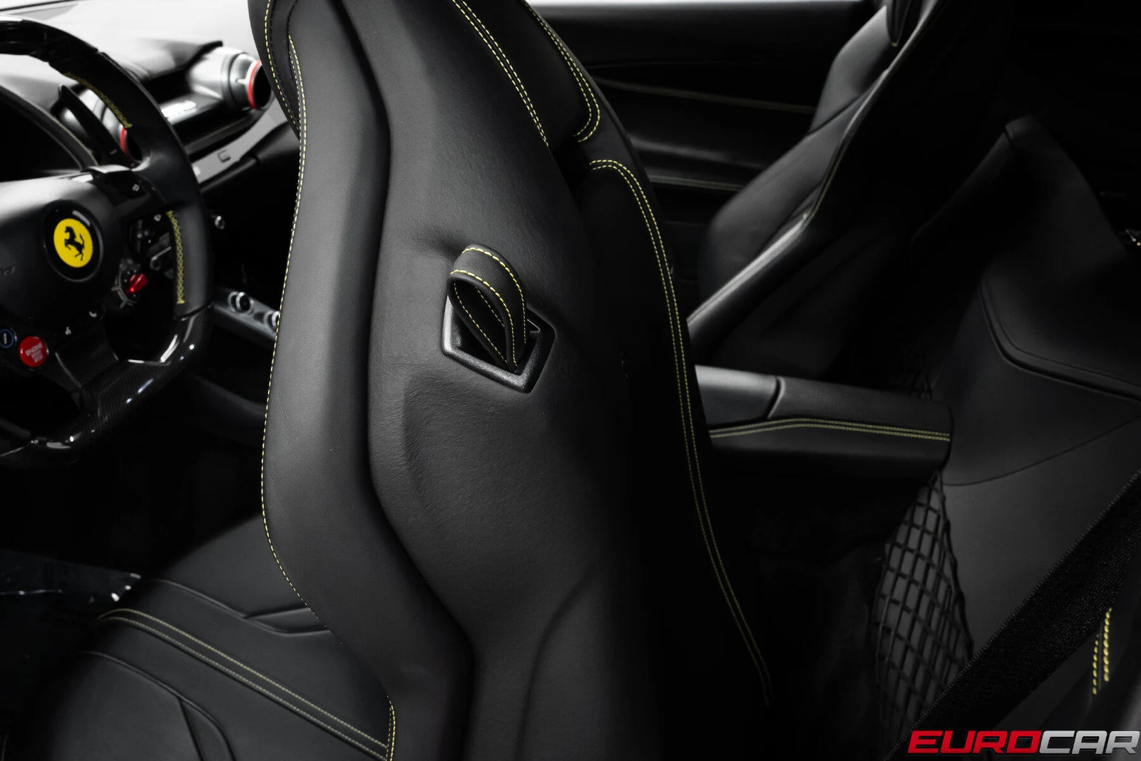 2020 Ferrari 812 Superfast, 28/30