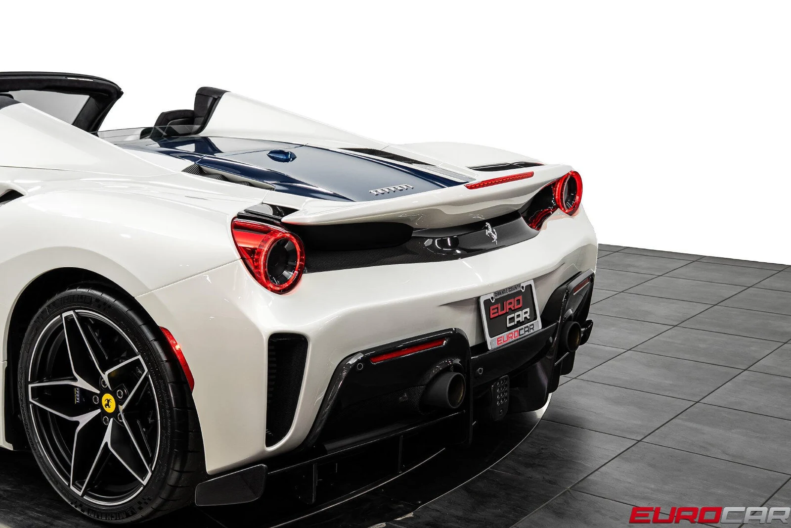 2020 Ferrari 488 Pista Spider, 17/30