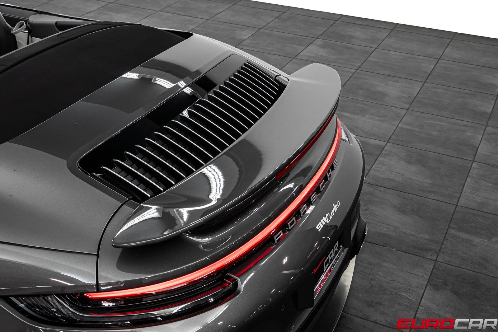 2022 Porsche 911 Turbo Cabriolet, 16/30