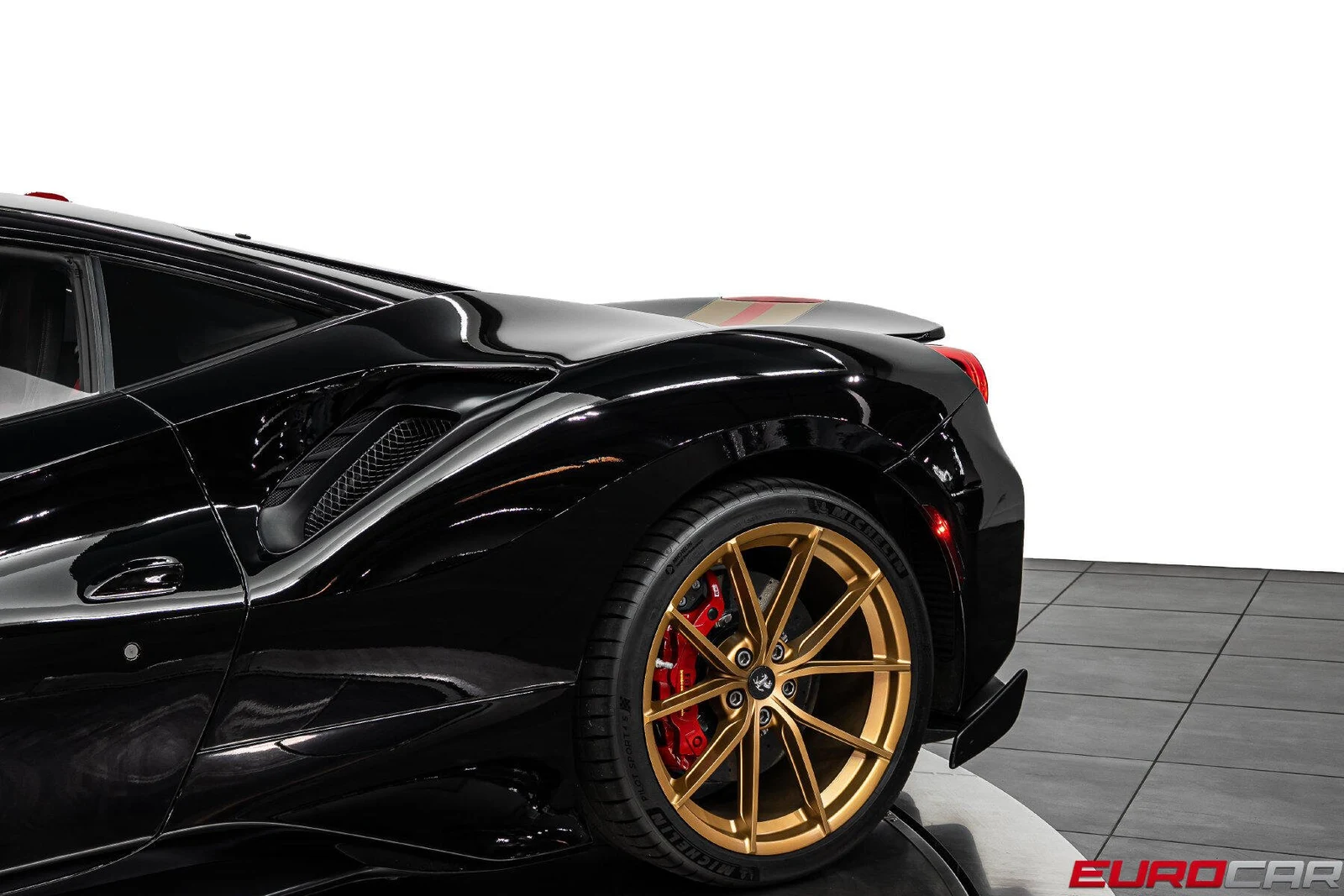2020 Ferrari 488 Pista, 15/30
