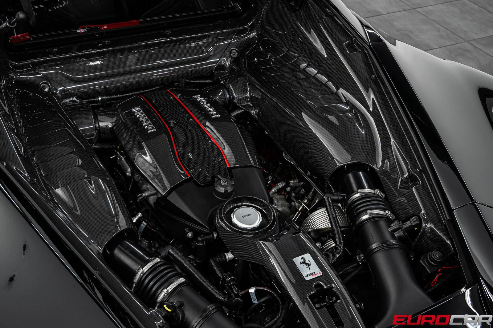 2020 Ferrari 488 Pista, 17/30