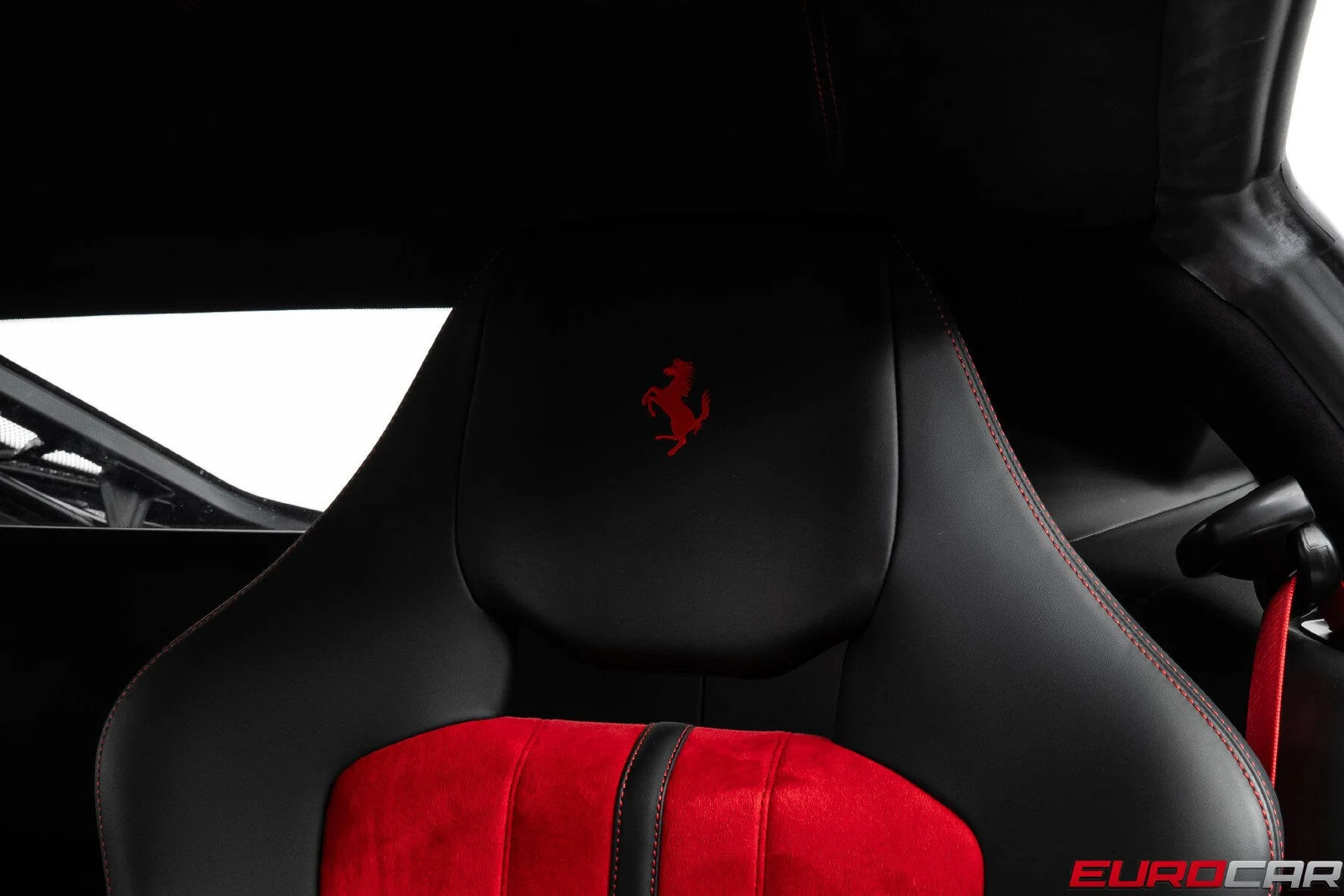 2020 Ferrari 488 Pista, 28/30