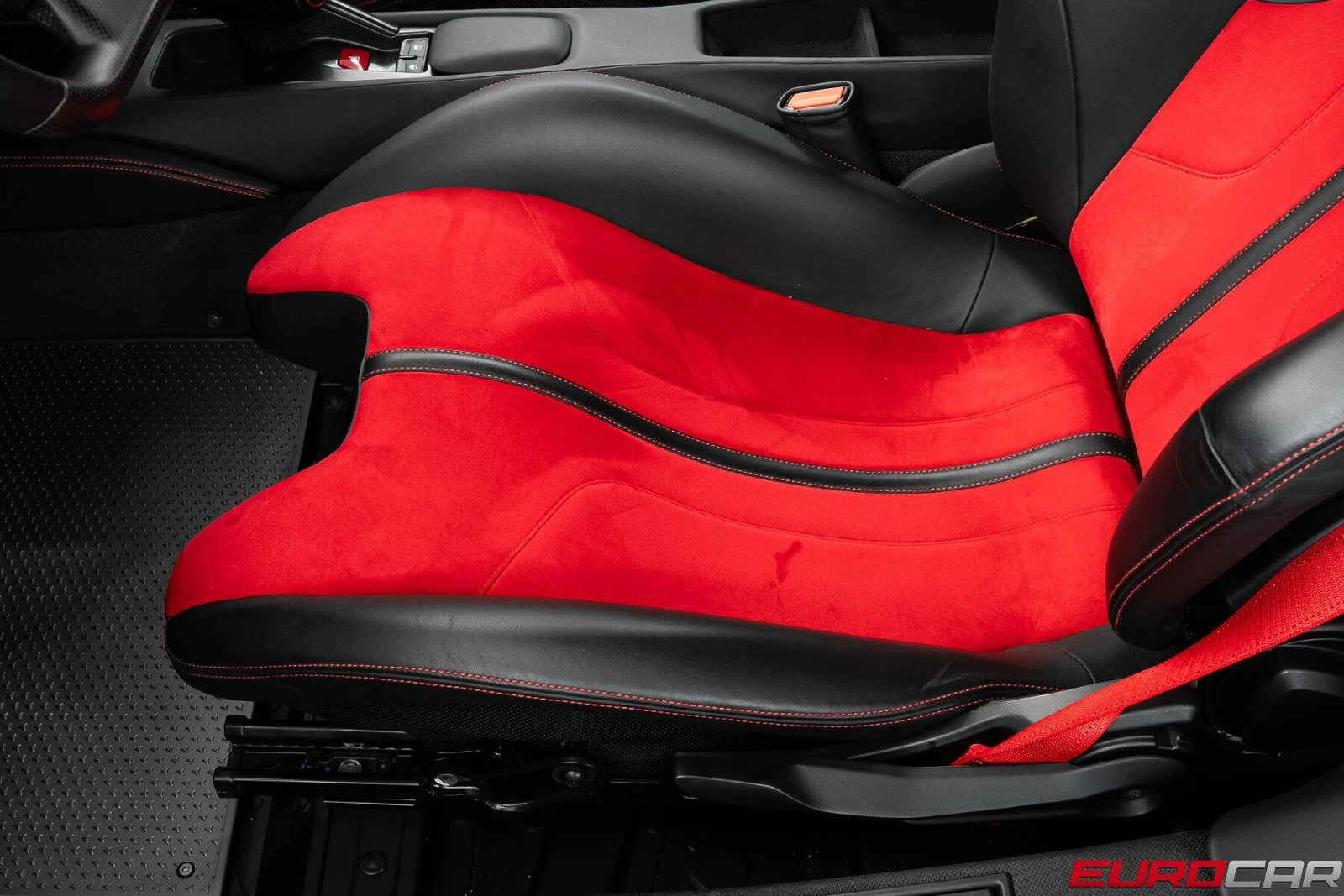 2020 Ferrari 488 Pista, 29/30