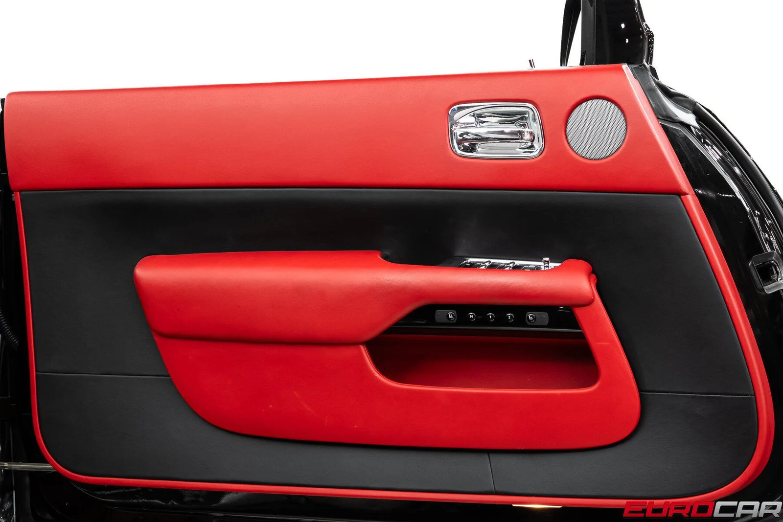 2018 Rolls-Royce Dawn interior, door panel, Red