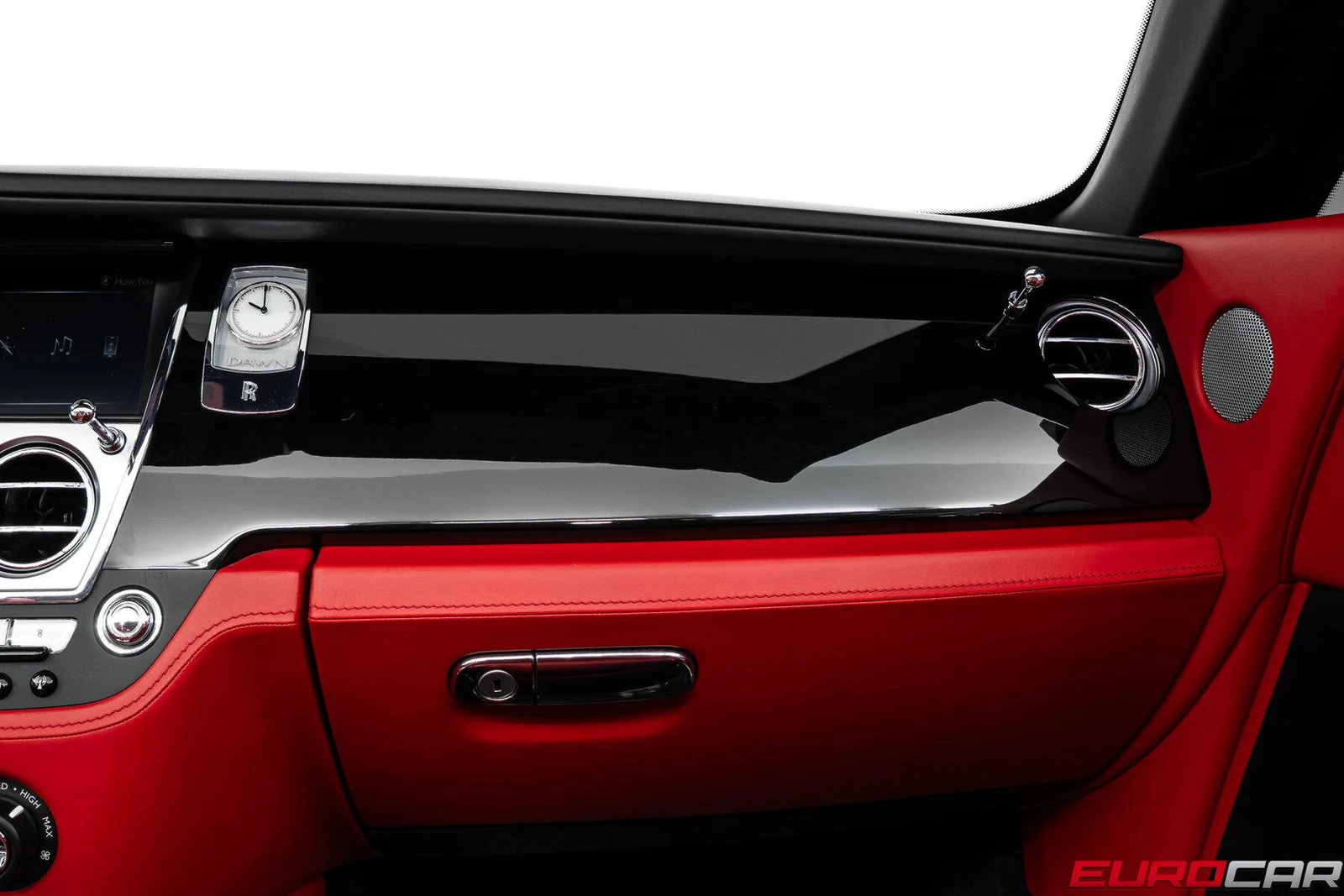 2018 Rolls-Royce Dawn interior, door panel, Red