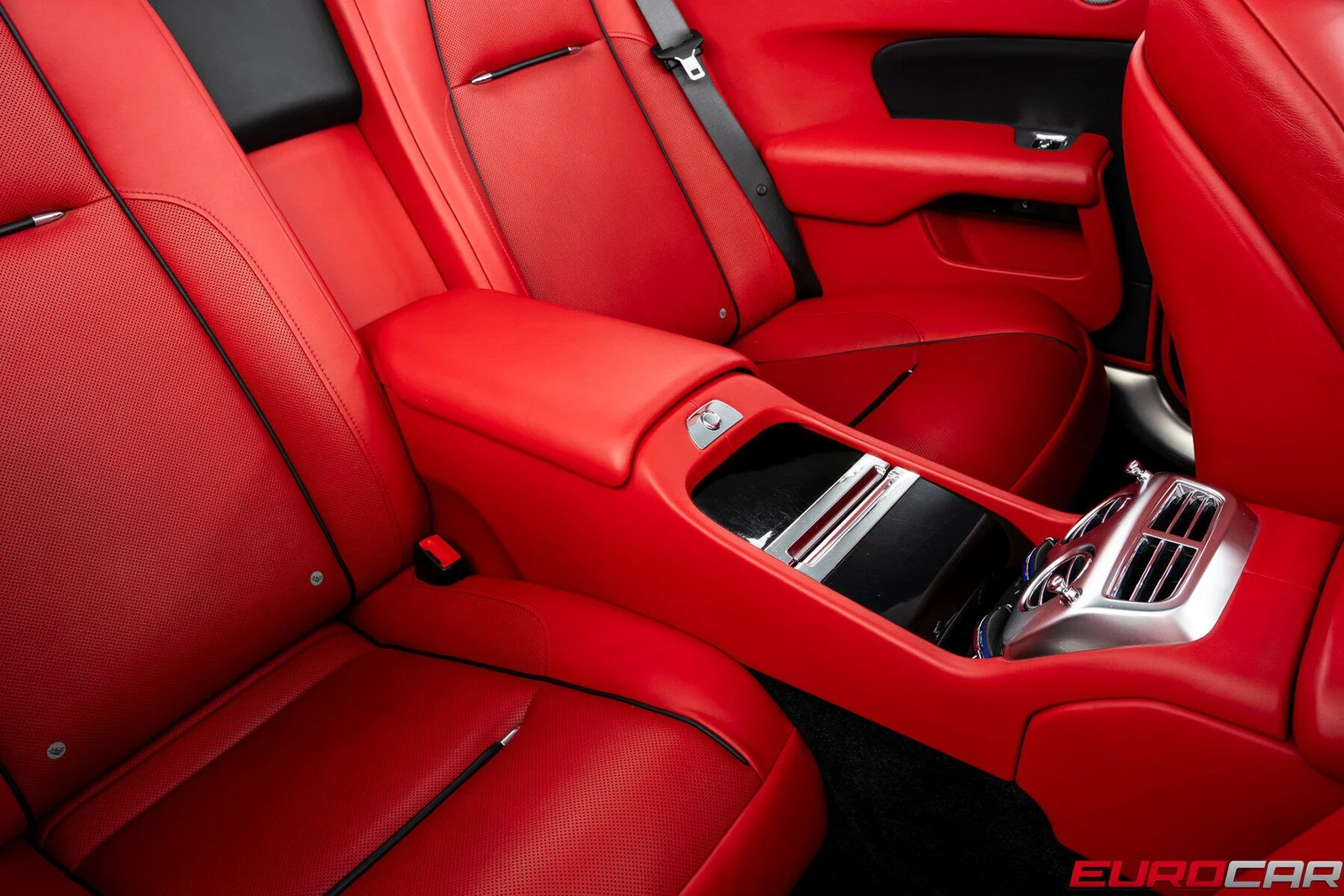 2018 Rolls-Royce Dawn interior, seats, Red
