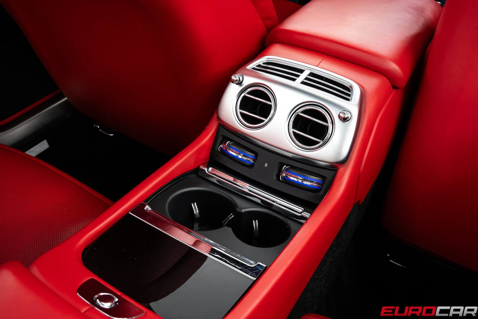 2018 Rolls-Royce Dawn interior, center console, Red