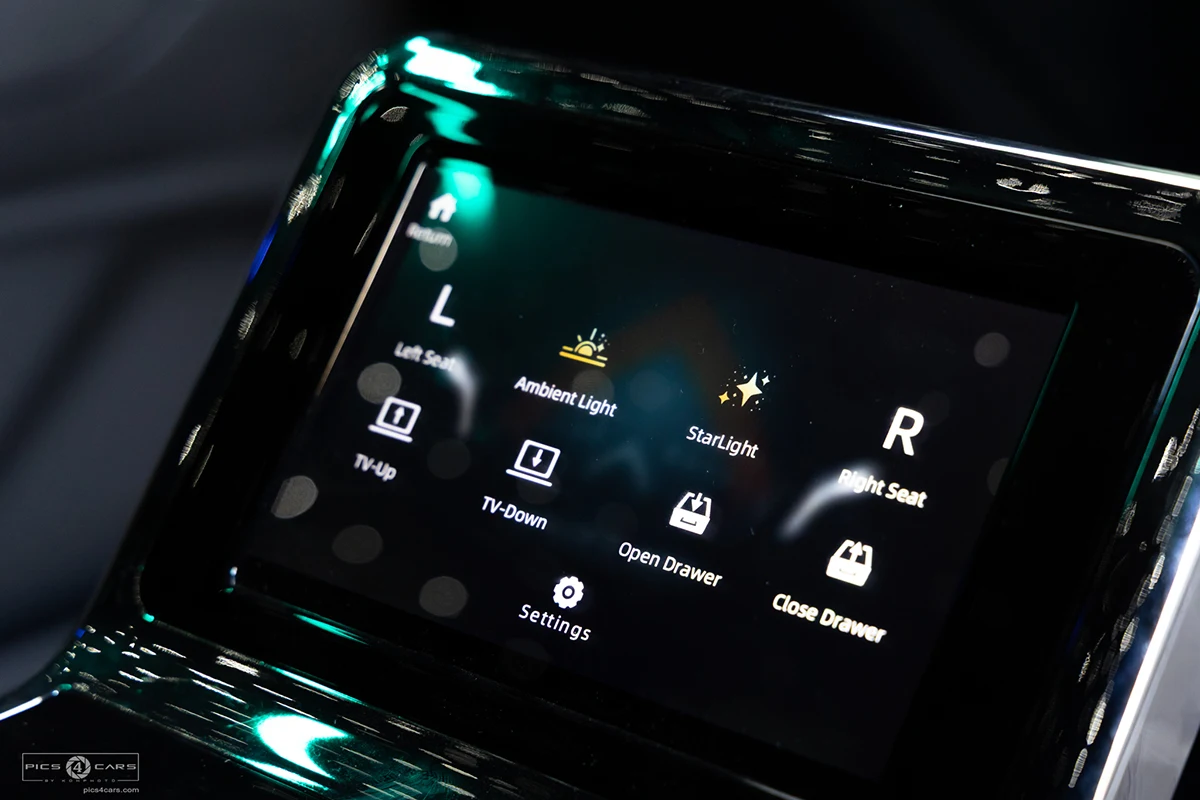 2022 Cadillac Escalade ESV Sport Platinum interior