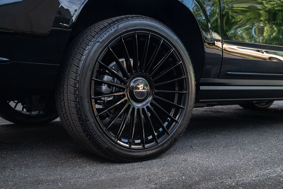 2025 Cadillac Escalade ESV Sport wheel