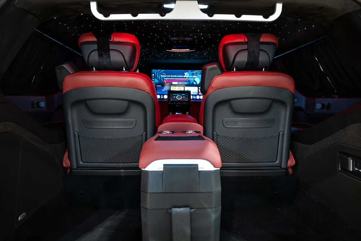 2025 Cadillac Escalade ESV Sport interior, seats