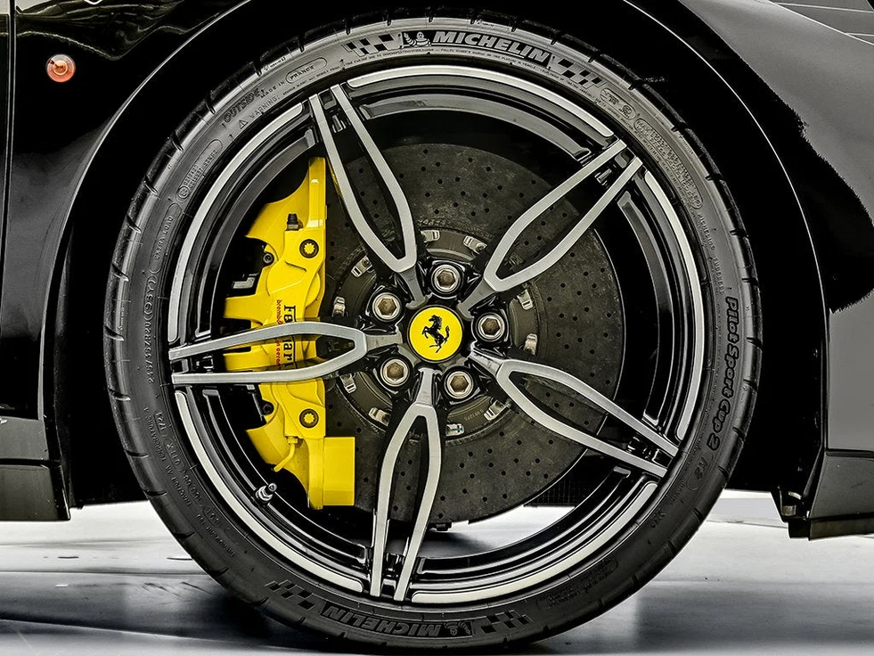 2016 Ferrari 458 Speciale A, 26/30