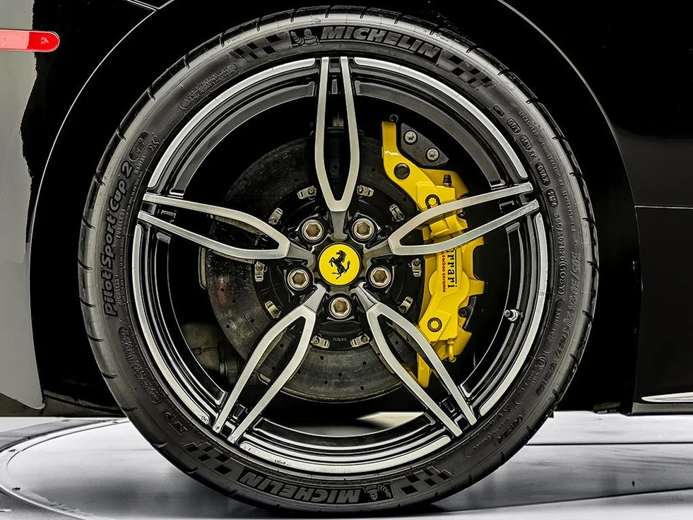 2016 Ferrari 458 Speciale A, 27/30