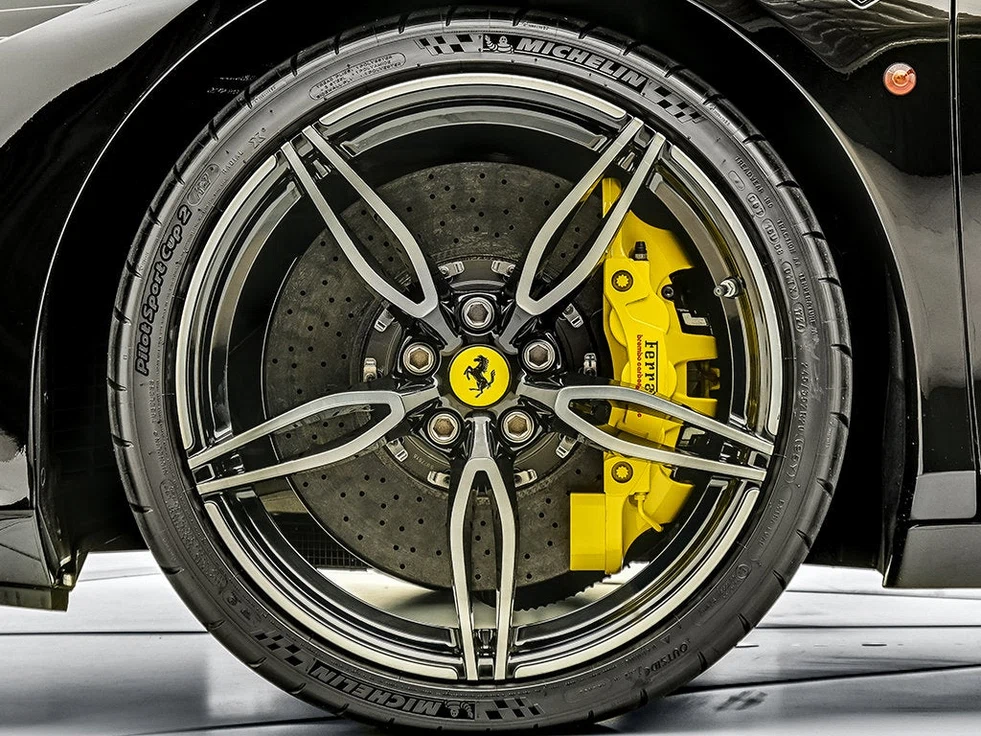 2016 Ferrari 458 Speciale A, 28/30
